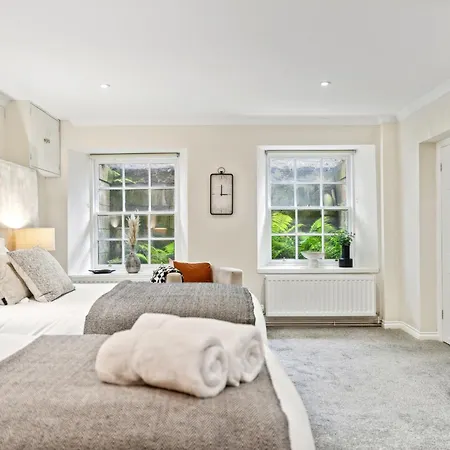 Appartement Timeless 5 Bed Duplex Flat Glasgow