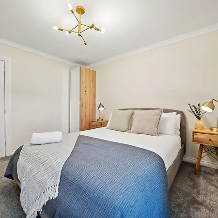 Apartman Timeless 5 Bed Duplex Flat *