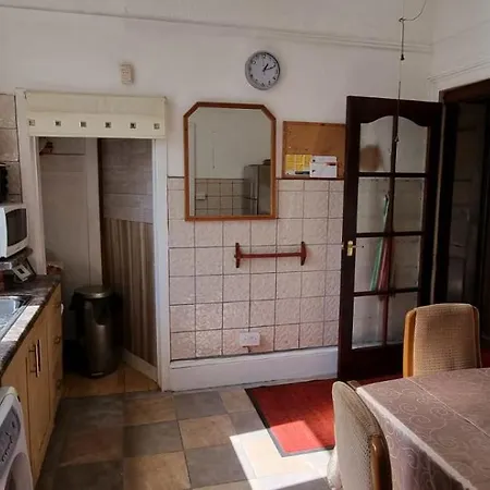 House 3*