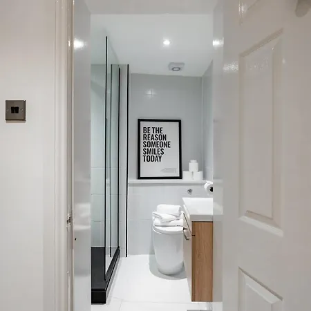 Apartament Stylish And Luxe 1 Bed - Prime West End