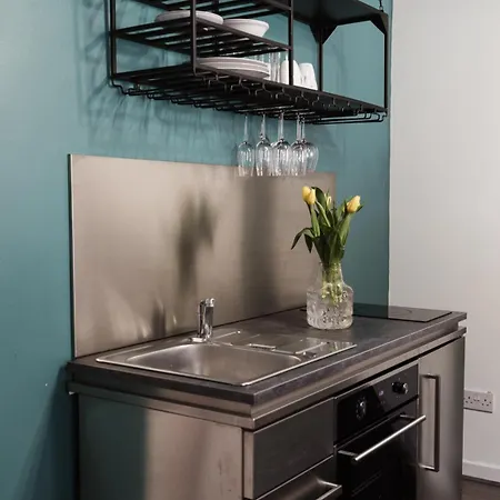 Westend Secc & Hydro - Two Bed By Living Scotland * 글라스고