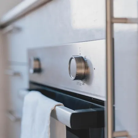 Stylish 3br By Hampden No 161 With Free Parking