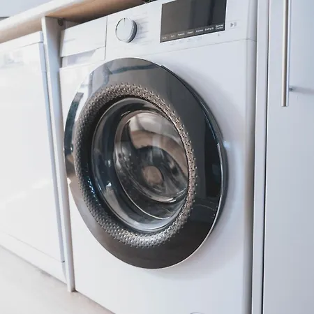 Stylish 3br By Hampden No 161 With Free Parking