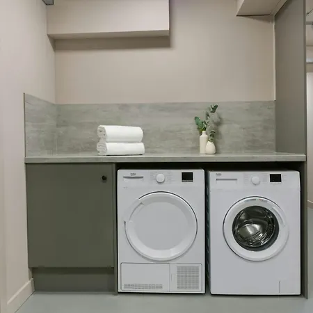 Vcity Suites At The Teacher 4* Глазго