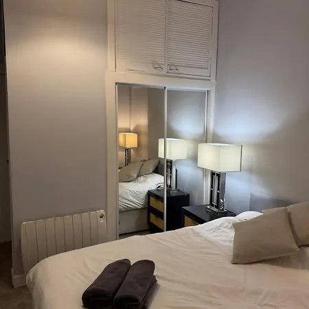 Homely In Hampden Apartament *