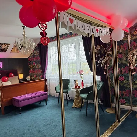 Finn Village - Loch Lomond - The Jungle With A Private Hot Tub Penzion 3*