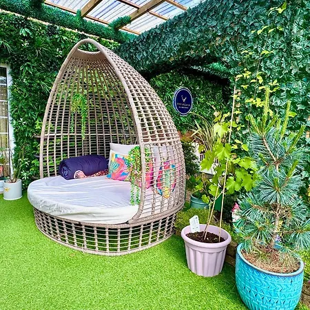 Finn Village - Loch Lomond - The Jungle With A Private Hot Tub Penzion 3*