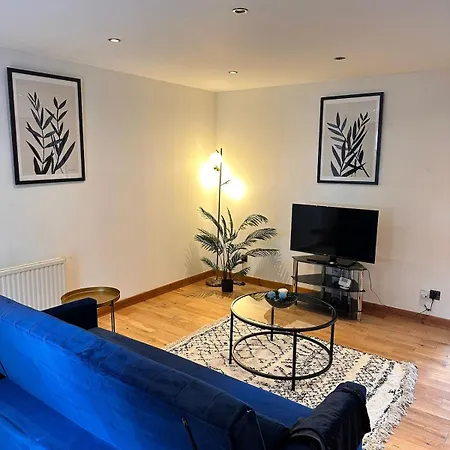 2br Flat Free Parking Near Appartamento Glasgow