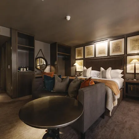 Hotel Dakota 4*