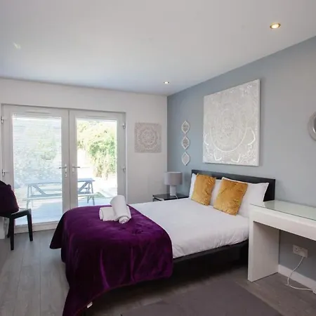 Southside Flat With Private Garden! Appartement