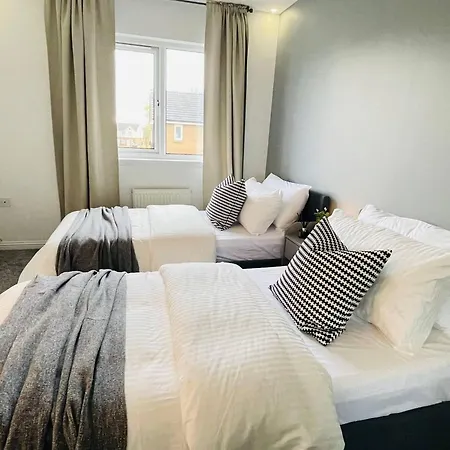 בית נופש Elegant 3br House In *