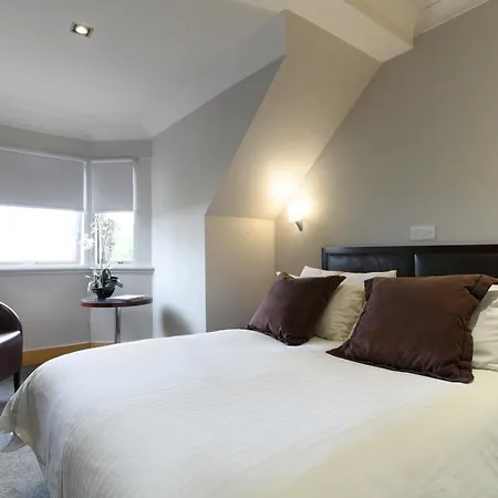 酒店 Glynhill & Near Airport 4*