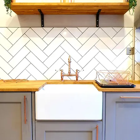 Unique Victorian In Daire