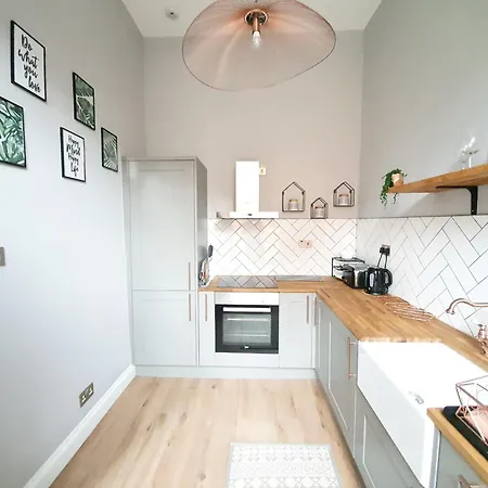 Unique Victorian In Daire *
