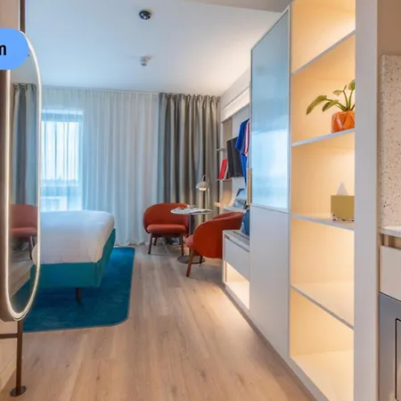 Hotel The Social Hub 4*