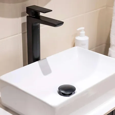 Διαμέρισμα Luxury Refurbished Retreat *