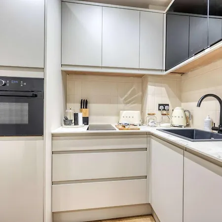 Luxury Refurbished Retreat