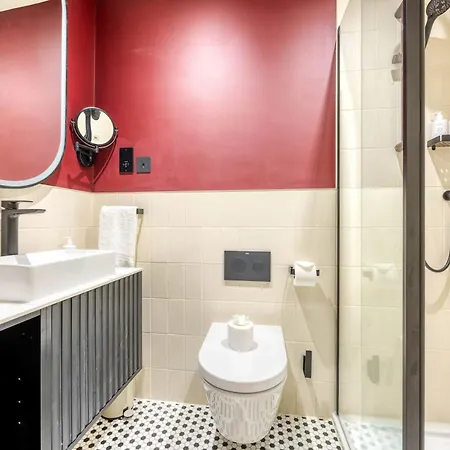 Luxury Refurbished Retreat Διαμέρισμα *