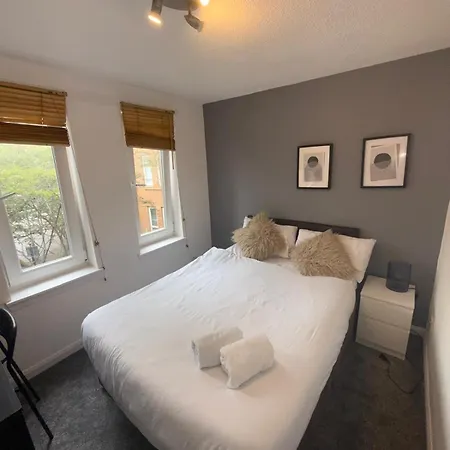 Апартаменты Centre 2 Bed