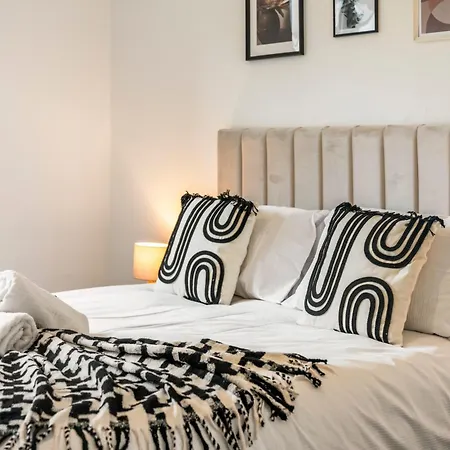 Διαμέρισμα Cosy And Bright 3-bedroom Flat Γλασκώβη