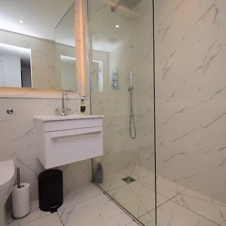 Stylish Flat George Sq * 글라스고