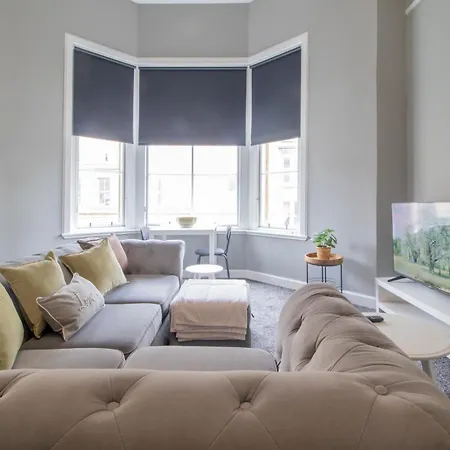 Pass The Keys West End Wonder Glasgow