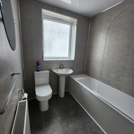 Holiday home Charming 3-bed Oasis-free Parking *