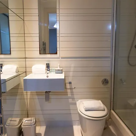 Meadowside Quay 2br Luxurious *