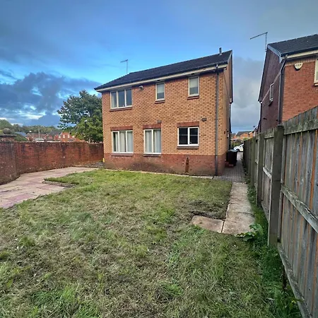 Tartan Nest- Entire House- Sleeps 8 Guests * Glasgow