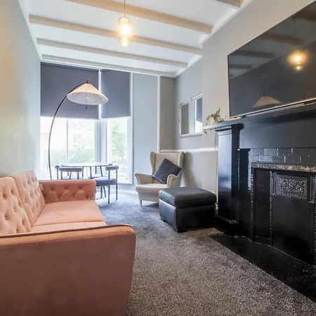 Pass The Keys Cosy In Fabulous West End Apartman *