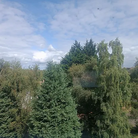 Apartmán Modern Three-bedroom In Leafy West End With Private Parking Glasgow