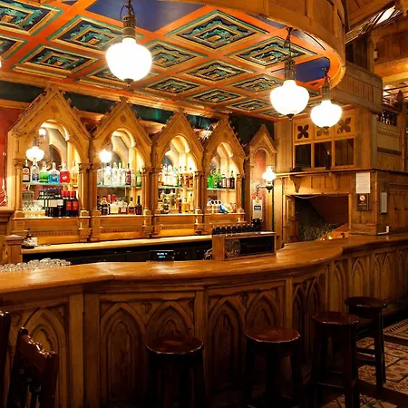 カールトン ジョージ 4*