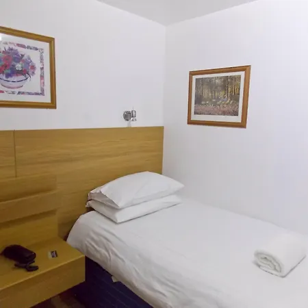 Victorian House 3* Glasgow