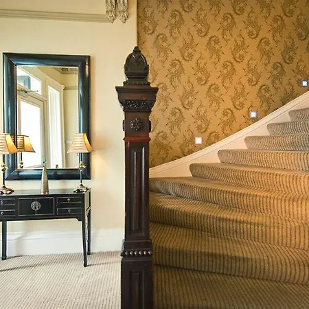 Number 10 Szálloda 4*