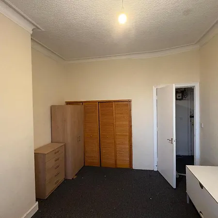 West End Traditional Flat With Free Parking * Глазго