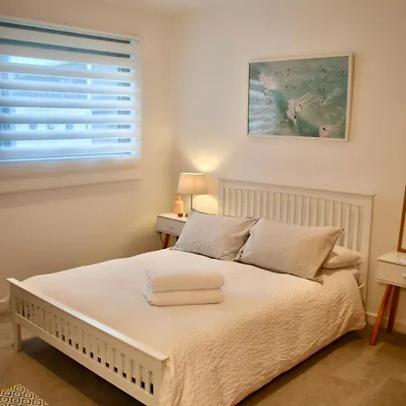 Private And Bathroom In Shared Flat With Parking