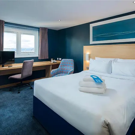 Travelodge Paisley Road 3*