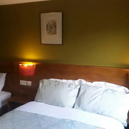 Crosshill House Glasgow