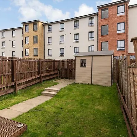 度假居 Oatlands Oasis-free Parking-2 Minutes From M74 *