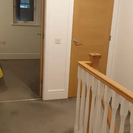 度假居 Oatlands Oasis-free Parking-2 Minutes From M74 *