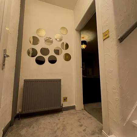 דירה Cozy Corner-sleeps 8 Guest Entire House Very גלאזגו