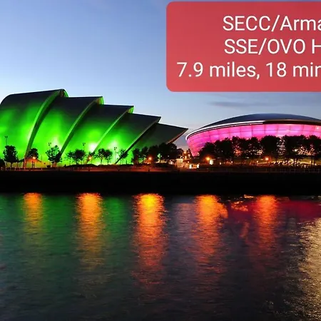 Apartment 2-bedroom Away From In Glasgows' East End With Free Parking *