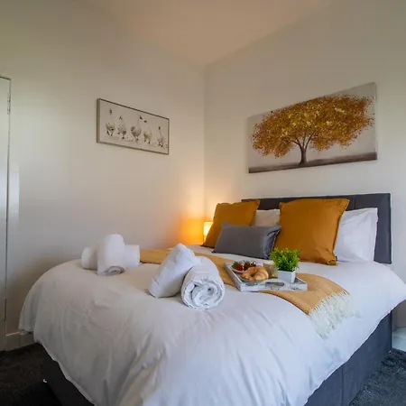 Apartament Bella House - 3 Bed House In *