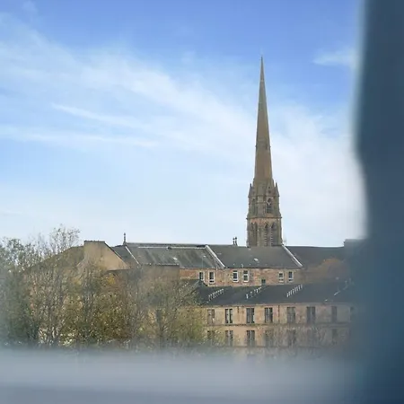 2br West End Near Botanic Gardens *