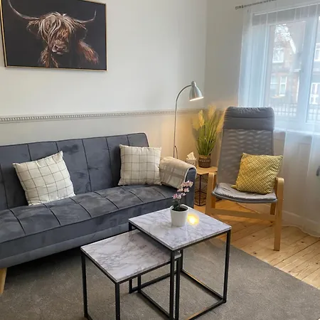 Modern In West End, Free Parking