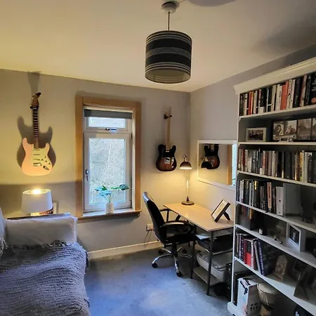 Cosy 2 Bed South غلاسغو