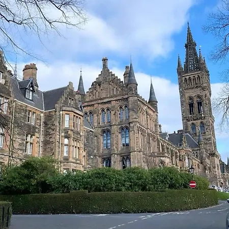 아파트 Free Pool Table Cinema Tabletennis Airhockey *