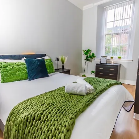 Free Pool Table Cinema Tabletennis Airhockey 글라스고