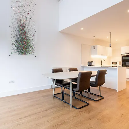 Centre With Free Secure Underground Parking