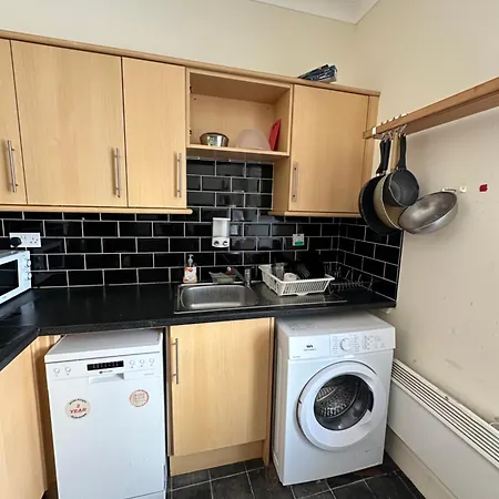 Retreat On Sauchiehall Street Homestay *